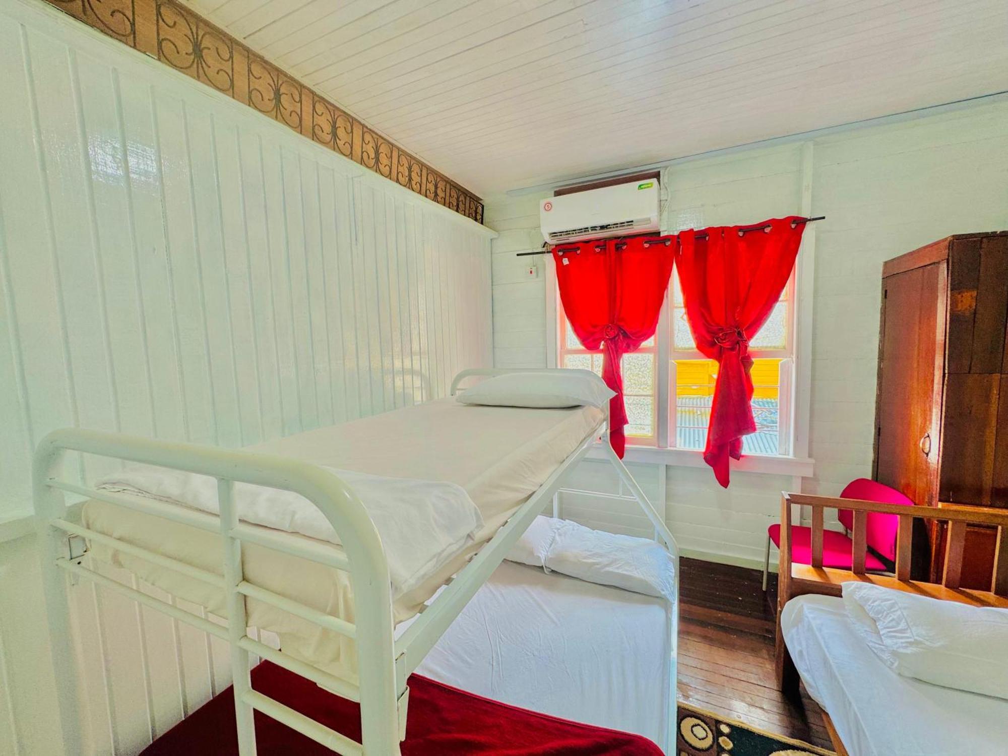 Smith'S Homestay Джорджтаун Экстерьер фото