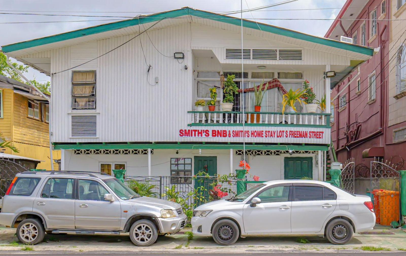 Smith'S Homestay Джорджтаун Экстерьер фото